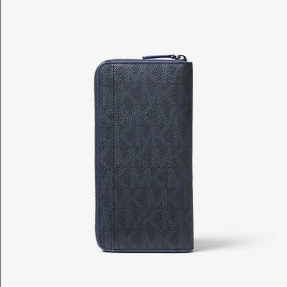 Michael Kors Jet Set Tech Zip Navy Blue Wallet - Picture 2 of 6